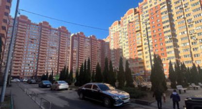 Продам квартиру 2-х комнатную с общей площадью 53.3м2, 14/16 эт., на улице 60 лет победы ул, г. Рабочий посёлок октябрьский, Московская обл., Россия, агентство Интернет-партнер. Фотография №1
