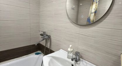 Купить квартиру 2-х комнатную, 49.9 кв. м., Россия, г. Киров. Фотография №8