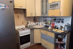 Продам квартиру 3-х комнатную с общей площадью 73.9м2, 3/3 эт., на улице Ломоносова ул, г. Тарасовка, Приморский край, Россия, агентство Интернет-партнер