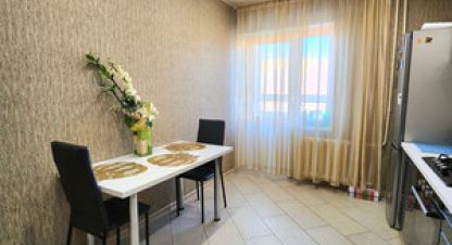 Продам квартиру 3-х комнатную с общей площадью 144.1м2, 4/9 эт., на улице Молодой гвардии ул, Ленинский район, г. Киров, Кировская обл., Россия, агентство Интернет-партнер. Фотография №1