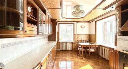 Купить квартиру 4-х комнатную, 128 кв. м., Россия, г. Киров. Фотография №8
