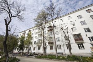 Продам квартиру 2-х комнатную с общей площадью 56.4м2, 4/5 эт., на улице Культуры ул, Уралмаш район, г. Екатеринбург, Свердловская обл., Россия, агентство Интернет-партнер