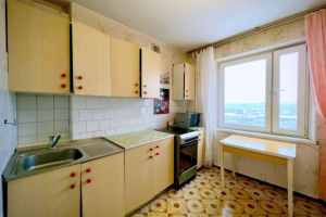 Продам квартиру 2-х комнатную с общей площадью 56.2м2, 7/9 эт., на улице Кольский пр-кт, Первомайский район, г. Мурманск, Мурманская обл., Россия, агентство Интернет-партнер