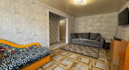Продам квартиру 2-х комнатную с общей площадью 43.7м2, 1/2 эт., на улице Больничная ул, г. Рабочий посёлок эльбан, Хабаровский край, Россия, агентство Интернет-партнер. Фотография №1