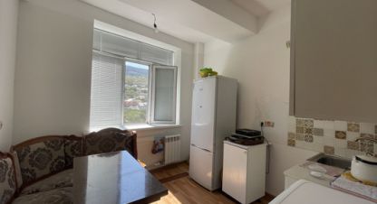 Продам квартиру 2-х комнатную с общей площадью 47м2, 9/10 эт., на улице Абдуллы гаджиева, Советский район, г. Махачкала, Дагестан респ., Россия, агентство Интернет-партнер. Фотография №1