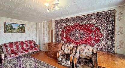 Купить 4-х комнатную квартиру на улице Ленина ул г. Молочное. Фотография №4
