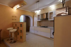 Продам квартиру 2-х комнатную с общей площадью 76.7м2, 3/4 эт., на улице Партизанская ул, Ленинский район, г. Ставрополь, Ставропольский край, Россия, агентство Интернет-партнер