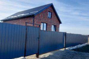 Продам дом 2-х комнатный с общей площадью 109м2, на улице Ленина ул, г. Ильский, Краснодарский край, Россия, агентство Интернет-партнер