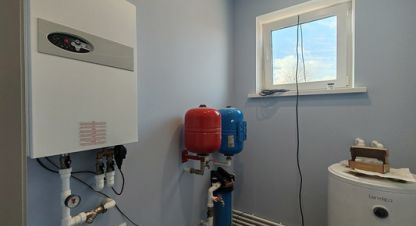 Продам дом 2-х комнатный с общей площадью 104.2м2, г. Кирилловка, Новгородская обл., Россия, агентство Интернет-партнер. Фотография №1