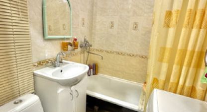 Купить квартиру 2-х комнатную, 42.6 кв. м., Россия, г. Брянск. Фотография №9