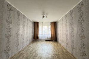 Продам квартиру 1 комнатную с общей площадью 42.9м2, 1/10 эт., на улице Романа брянского ул, Советский район, г. Брянск, Брянская обл., Россия, агентство Интернет-партнер