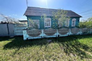 Продам дом 4-х комнатный с общей площадью 60.7м2, на улице Тельмана ул, Володарский район, г. Брянск, Брянская обл., Россия, агентство Интернет-партнер