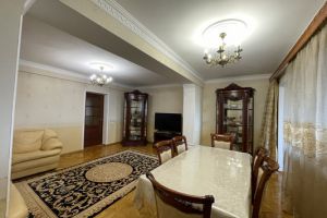 Продам квартиру 4-х комнатную с общей площадью 120м2, 3/9 эт., на улице Имама шамиля пр-кт, Советский район, г. Махачкала, Дагестан респ., Россия, агентство Интернет-партнер