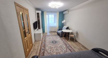 Продам квартиру 2-х комнатную с общей площадью 43.2м2, 5/9 эт., на улице Магистральное шоссе, центральный район, г. Комсомольск-на-Амуре, Хабаровский край, Россия, агентство Интернет-партнер. Фотография №1