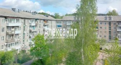 Продам квартиру 2-х комнатную с общей площадью 47.8м2, 5/5 эт., на улице Спортивная ул, г. Лахденпохья, Карелия респ., Россия, агентство Интернет-партнер. Фотография №1