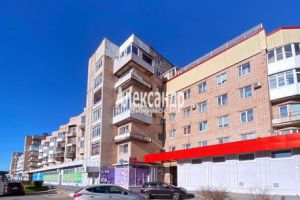 Продам квартиру 3-х комнатную с общей площадью 68.4м2, 3/5 эт., на улице Ленина пр-кт, г. Кириши, Ленинградская обл., Россия, агентство Интернет-партнер