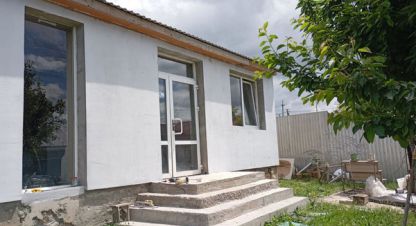 Продам дом 1 комнатный с общей площадью 57м2, Киевский район, г. Симферополь , Крым авт. респ., Россия, агентство Интернет-партнер. Фотография №1