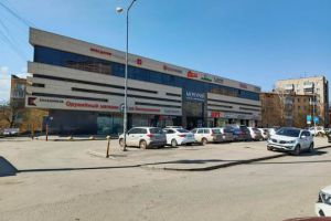 Сдам торговое помещение с общей площадью 314м2, на улице Космонавтов пр-кт, Уралмаш район, г. Екатеринбург, Свердловская обл., Россия, агентство Интернет-партнер