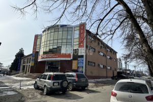 Продам торговое помещение с общей площадью 1282.1м2, на улице Советская, г. Северская, Краснодарский край, Россия, агентство Интернет-партнер