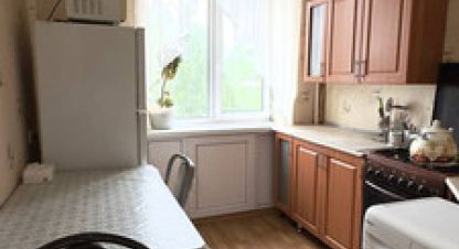 Продам квартиру 1 комнатную с общей площадью 30.1м2, 3/3 эт., на улице Губкина ул, г. Октябрьский, Башкортостан респ., Россия, агентство Интернет-партнер. Фотография №1