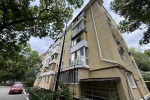 Продам квартиру 2-х комнатную с общей площадью 42.8м2, 5/5 эт., на улице Семашко ул, Железнодорожный район, г. Симферополь , Крым авт. респ., Россия, агентство Интернет-партнер