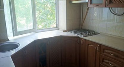 Продам квартиру 1 комнатную с общей площадью 30.1м2, 3/5 эт., на улице Трубаченко ул, Центральный район, г. Симферополь , Крым авт. респ., Россия, агентство Интернет-партнер. Фотография №1