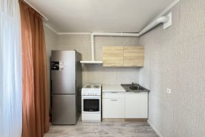 Продам квартиру 1 комнатную с общей площадью 36м2, 3/19 эт., на улице Комарова ул, Володарский район, г. Брянск, Брянская обл., Россия, агентство Интернет-партнер