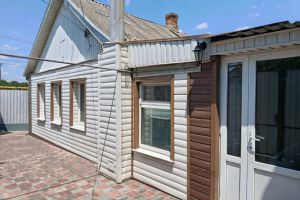 Продам дом 3-х комнатный с общей площадью 90м2, на улице Крутой пер, Железнодорожный район, г. Симферополь , Крым авт. респ., Россия, агентство Интернет-партнер