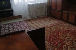 Сдам квартиру 1 комнатную с общей площадью 35м2, 9/9 эт., на улице 50 лет октября ул, г. Алексин, Тульская обл., Россия, агентство Интернет-партнер