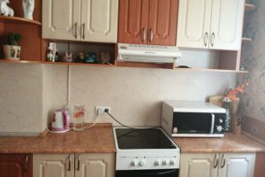 Сдам квартиру 1 комнатную с общей площадью 32м2, 7/9 эт., на улице Героев рыбачьего ул, Первомайский район, г. Мурманск, Мурманская обл., Россия, агентство Интернет-партнер