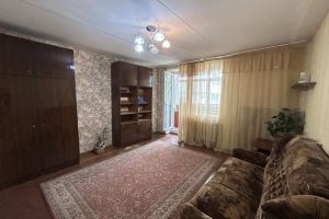 Продам квартиру 2-х комнатную с общей площадью 47.7м2, 1/9 эт., на улице 1 конной армии, Центральный район, г. Симферополь , Крым авт. респ., Россия, агентство Интернет-партнер