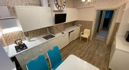 Продам квартиру 2-х комнатную с общей площадью 71.4м2, 1/5 эт., на улице Ленина пр-кт, г. Электросталь, Московская обл., Россия, агентство Интернет-партнер. Фотография №1