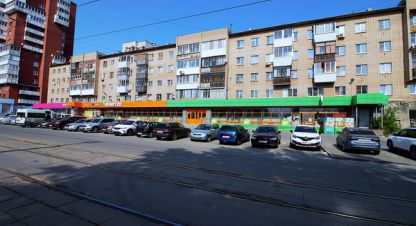 Продам квартиру 3-х комнатную с общей площадью 57.1м2, 3/5 эт., на улице Луначарского ул, Квартал центральный район, г. Екатеринбург, Свердловская обл., Россия, агентство Интернет-партнер. Фотография №1