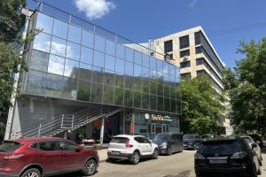 Сдам торговое помещение с общей площадью 150м2, на улице 5 армии ул, Правобережный район, г. Иркутск, Иркутская обл., Россия, агентство Интернет-партнер