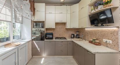 Продам квартиру 2-х комнатную с общей площадью 53.9м2, 1/5 эт., на улице Жукова, Металлургический район район, г. Челябинск, Челябинская обл., Россия, агентство Интернет-партнер. Фотография №1