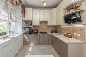 Продам квартиру 2-х комнатную с общей площадью 53.9м2, 1/5 эт., на улице Жукова, Металлургический район район, г. Челябинск, Челябинская обл., Россия, агентство Интернет-партнер