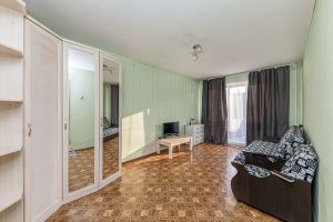 Продам квартиру 1 комнатную с общей площадью 31.5м2, 4/5 эт., на улице Гончаренко ул, Ленинский район район, г. Челябинск, Челябинская обл., Россия, агентство Интернет-партнер