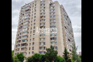Продам квартиру 2-х комнатную с общей площадью 49.2м2, 5/16 эт., на улице Колпинская ул, г. Колпино, Санкт-Петербург, Россия, агентство Интернет-партнер