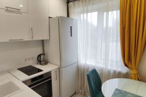 Продам квартиру 2-х комнатную с общей площадью 39.8м2, 3/5 эт., на улице Семафорная ул, Кировский район, г. Красноярск, Красноярский край, Россия, агентство Интернет-партнер