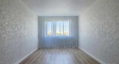 Продам квартиру 3-х комнатную с общей площадью 60.3м2, 8/9 эт., на улице Моторостроителей ул, Свердловский район, г. Пермь, Пермский край, Россия, агентство Интернет-партнер. Фотография №1