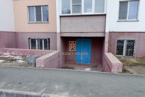 Продам торговое помещение с общей площадью 71.8м2, на улице Толбухина ул, Волочаевский жилмассив район, г. Новосибирск, Новосибирская обл., Россия, агентство Интернет-партнер