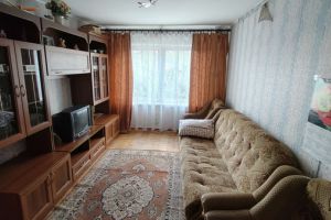 Продам квартиру 2-х комнатную с общей площадью 42.7м2, 2/5 эт., на улице Чкалова ул, г. Черняховск, Калининградская обл., Россия, агентство Интернет-партнер