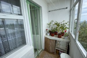 Продам квартиру 2-х комнатную с общей площадью 52.7м2, 8/9 эт., на улице 2-й мкр, г. Козьмодемьянск, Марий Эл респ., Россия, агентство Интернет-партнер