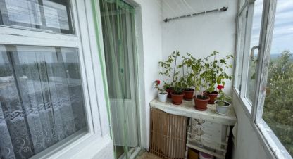 Продам квартиру 2-х комнатную с общей площадью 52.7м2, 8/9 эт., на улице 2-й мкр, г. Козьмодемьянск, Марий Эл респ., Россия, агентство Интернет-партнер. Фотография №1