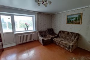 Продам квартиру 1 комнатную с общей площадью 36м2, 4/5 эт., на улице Космонавтов ул, г. Великий Новгород, Новгородская обл., Россия, агентство Интернет-партнер