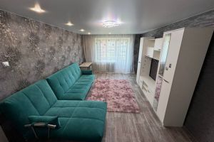 Продам квартиру 2-х комнатную с общей площадью 56.7м2, 7/9 эт., на улице Первостроителей пр-кт, центральный район, г. Комсомольск-на-Амуре, Хабаровский край, Россия, агентство Интернет-партнер