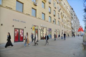 Продам торговое помещение с общей площадью 58.2м2, на улице Земляной вал ул, Басманный (ЦАО) район, г. Москва, Москва, Россия, агентство Интернет-партнер