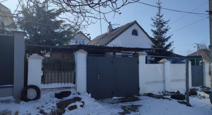 Продам дом 4-х комнатный с общей площадью 125м2, на улице Западная ул, Железнодорожный район, г. Симферополь , Крым авт. респ., Россия, агентство Интернет-партнер. Фотография №1