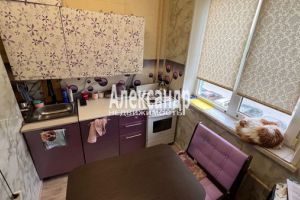 Продам квартиру 3-х комнатную с общей площадью 49.1м2, 3/5 эт., на улице Гарькавого ул, г. Светогорск, Ленинградская обл., Россия, агентство Интернет-партнер