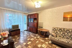 Продам квартиру 1 комнатную с общей площадью 30.8м2, 3/5 эт., на улице Розы люксембур ул, Ленинский район, г. Иркутск, Иркутская обл., Россия, агентство Интернет-партнер
